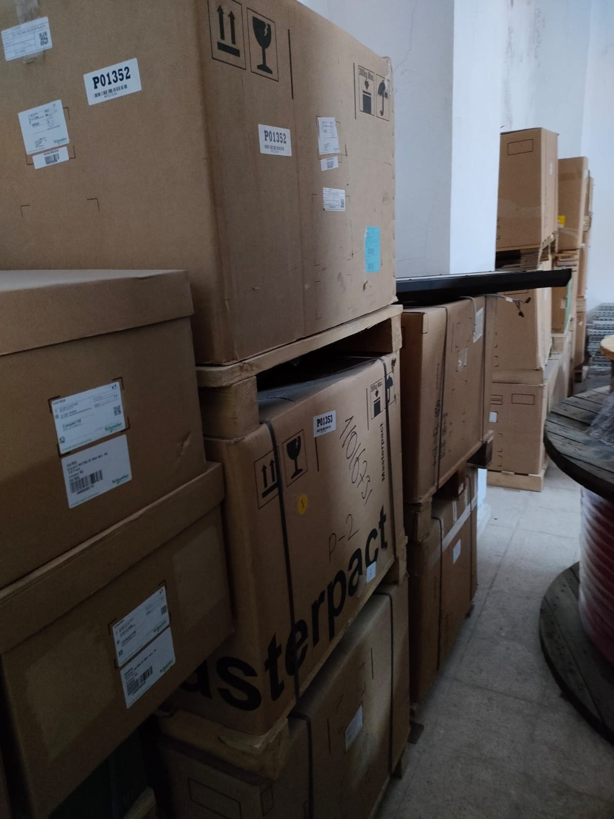 Schneider Electric NW25H24PML2EHH