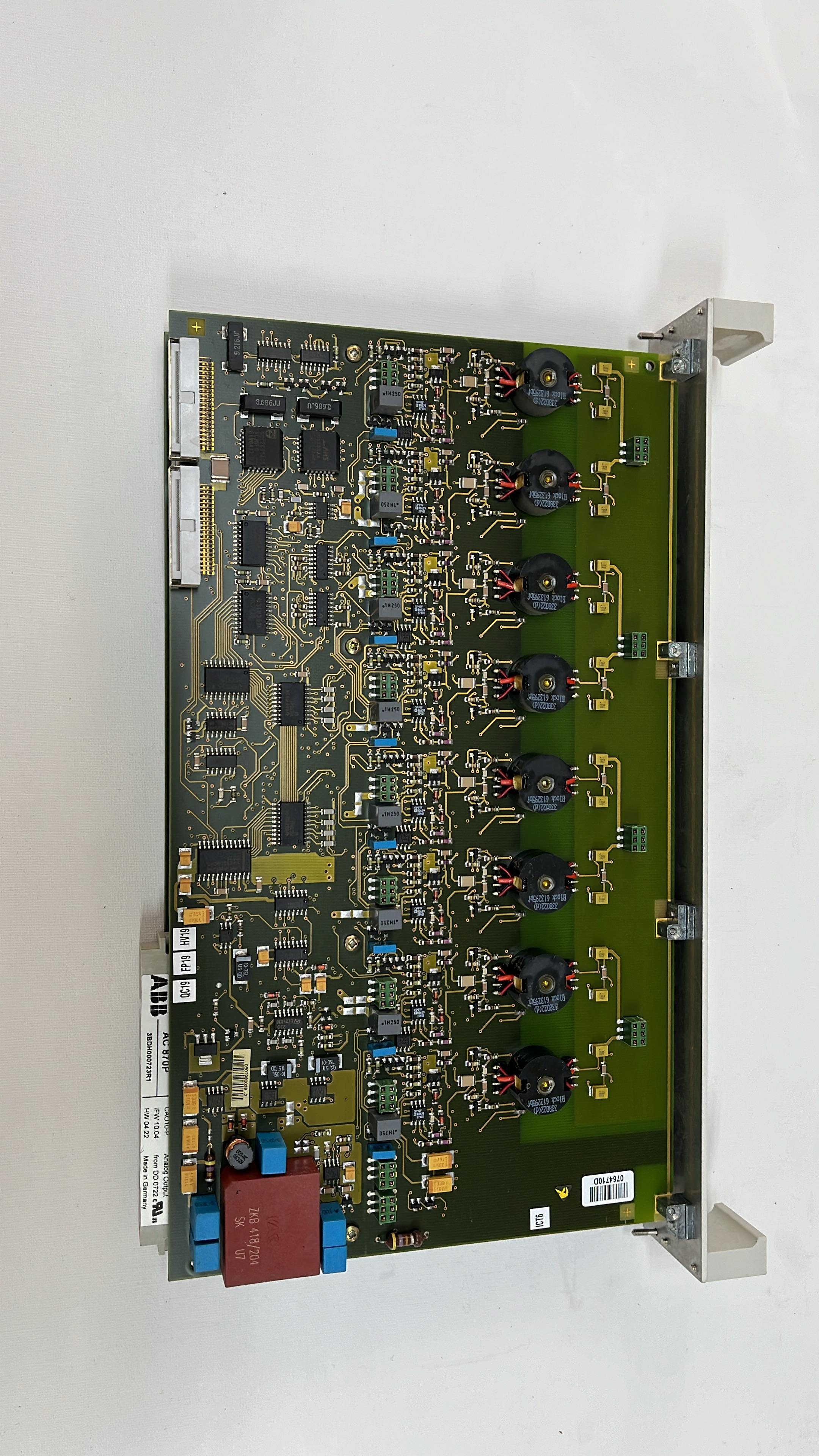 ABB 3BDH000723R1 (USADO)