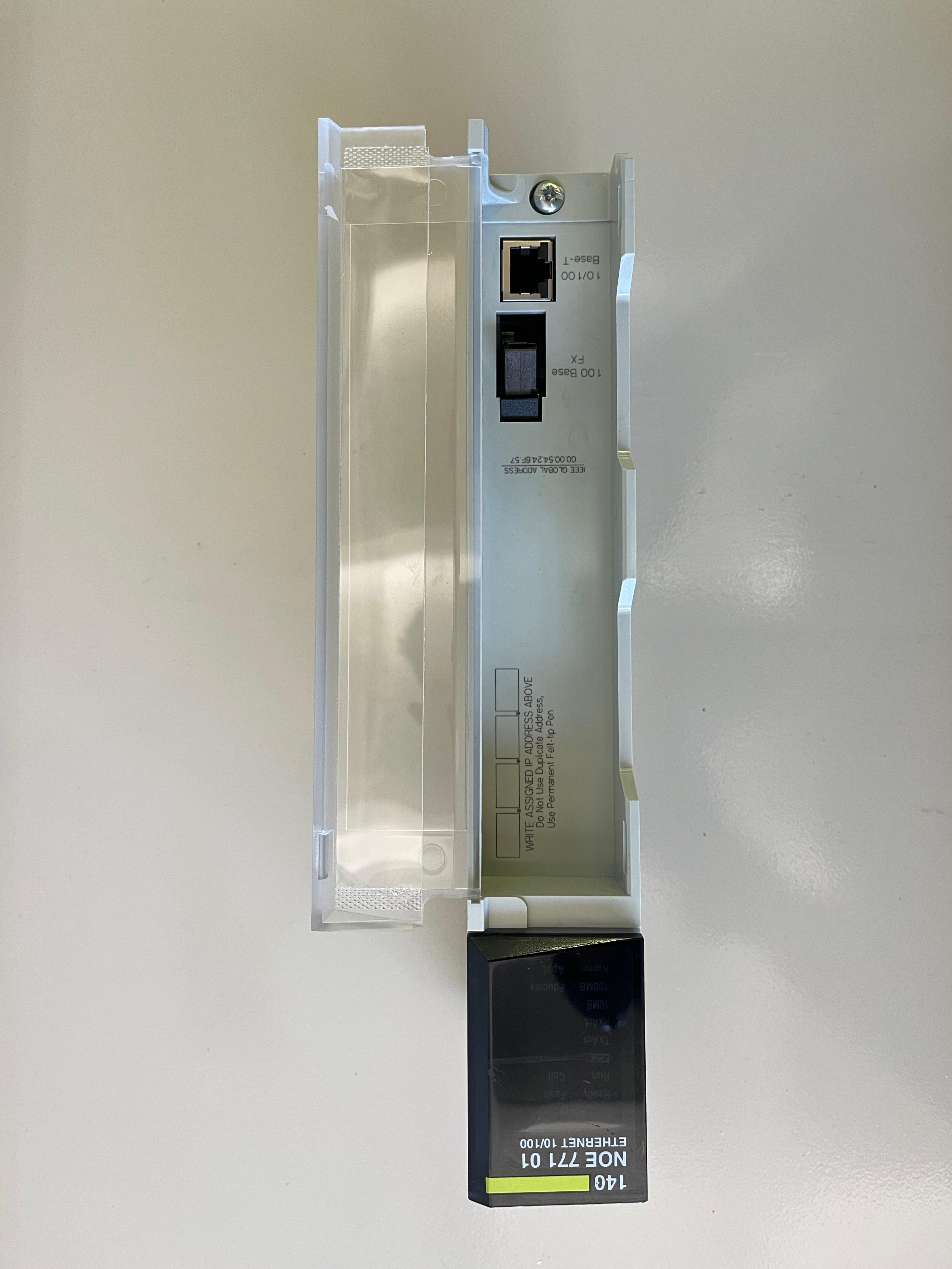 Schneider 140NOE77101 (USADO)