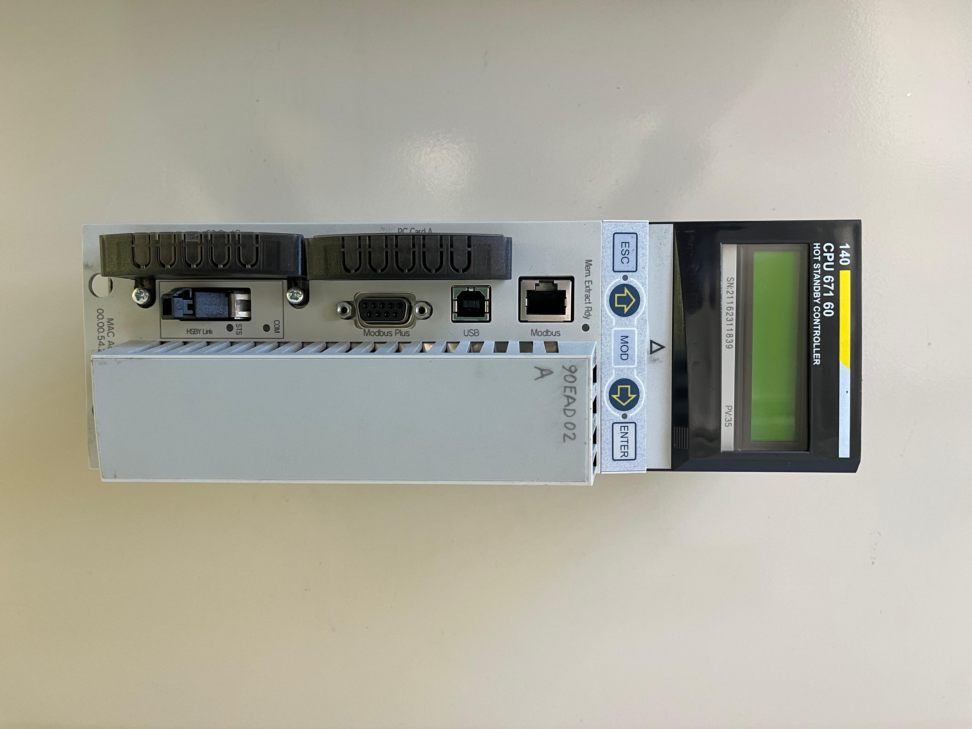 Schneider 140CPU67160 (USADO)