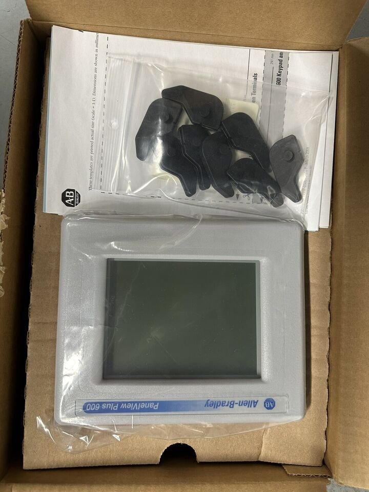 Allen Bradley 2711PC-T6M20D